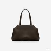 
                             Елегантна сумка в стилі "Tote Bag" від українського бренду  "LucheRino"  виготовлена з високоякісного шкірзамінника та фурнітури в кольорі  - нікель.